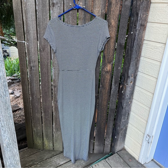 Rolla Coster Black & White Striped Twist Front Dress NWT Sz S - Picture 4 of 11